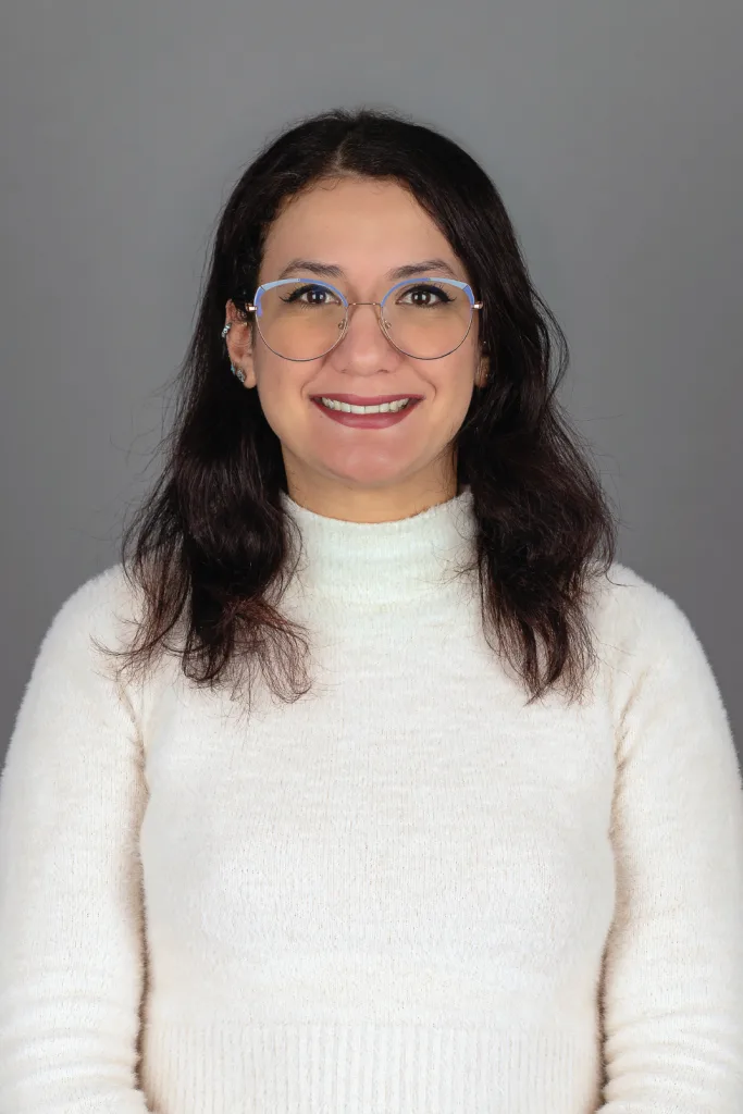 Meriem Benatia, Adjointe administrative