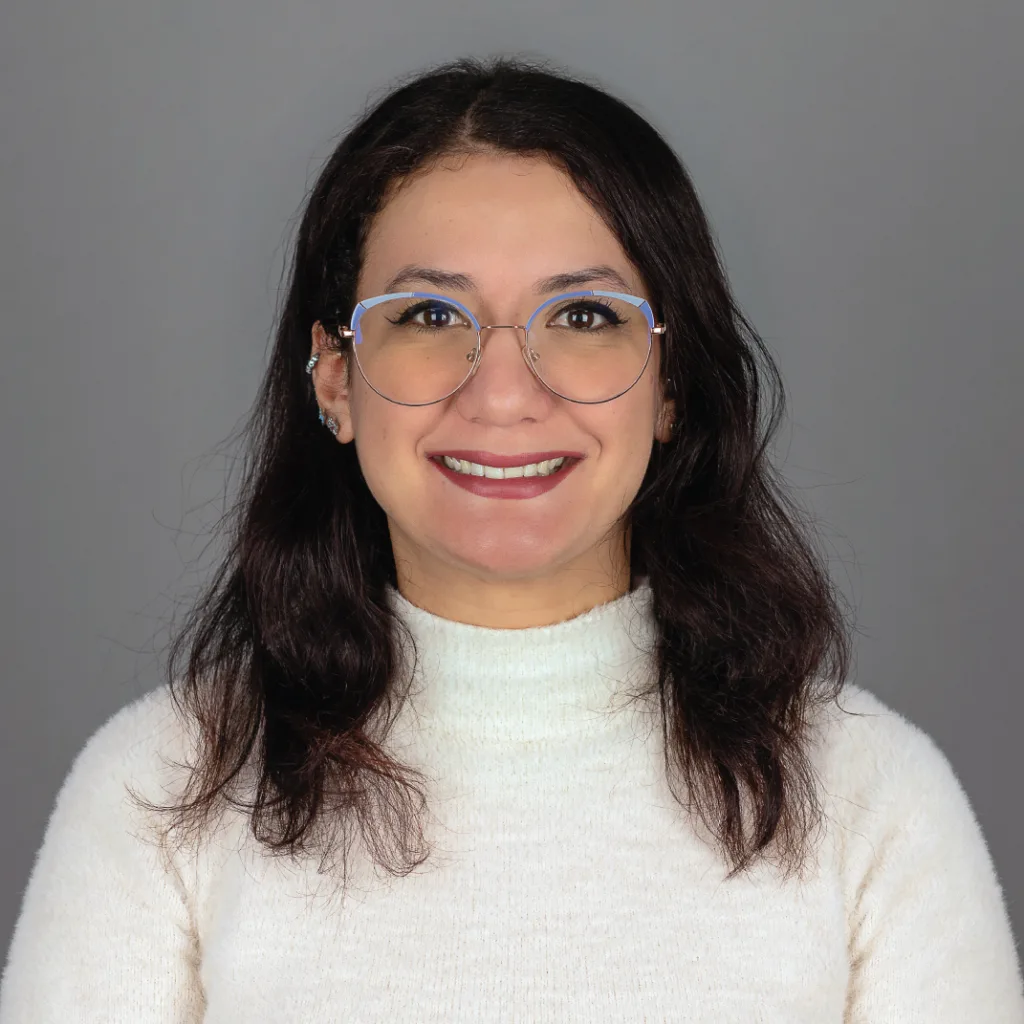 Meriem Benatia, Adjointe administrative