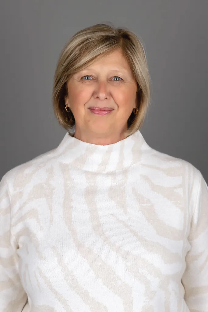 Nathalie Lapierre, Adjointe administrative